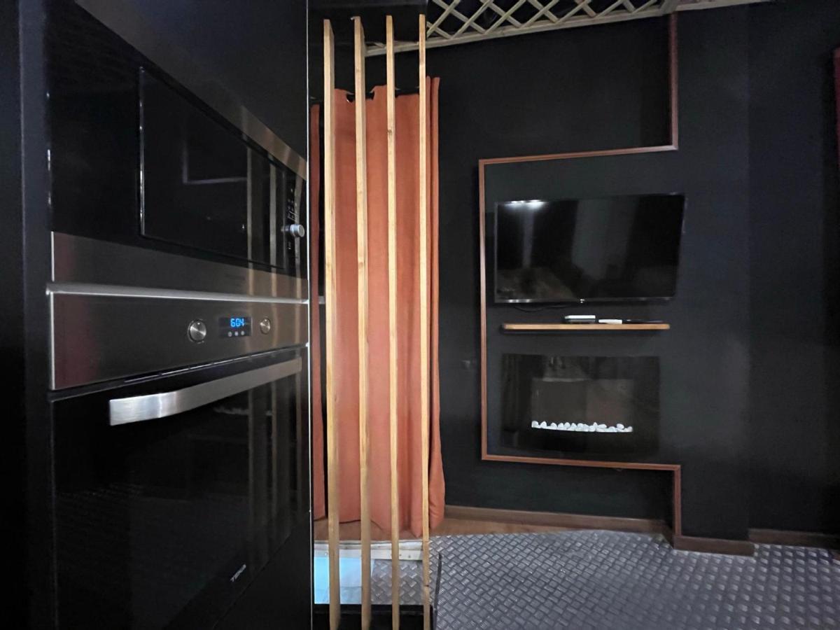 Ferienwohnung Chic4 Luxury Gran Via Madrid Exterior foto