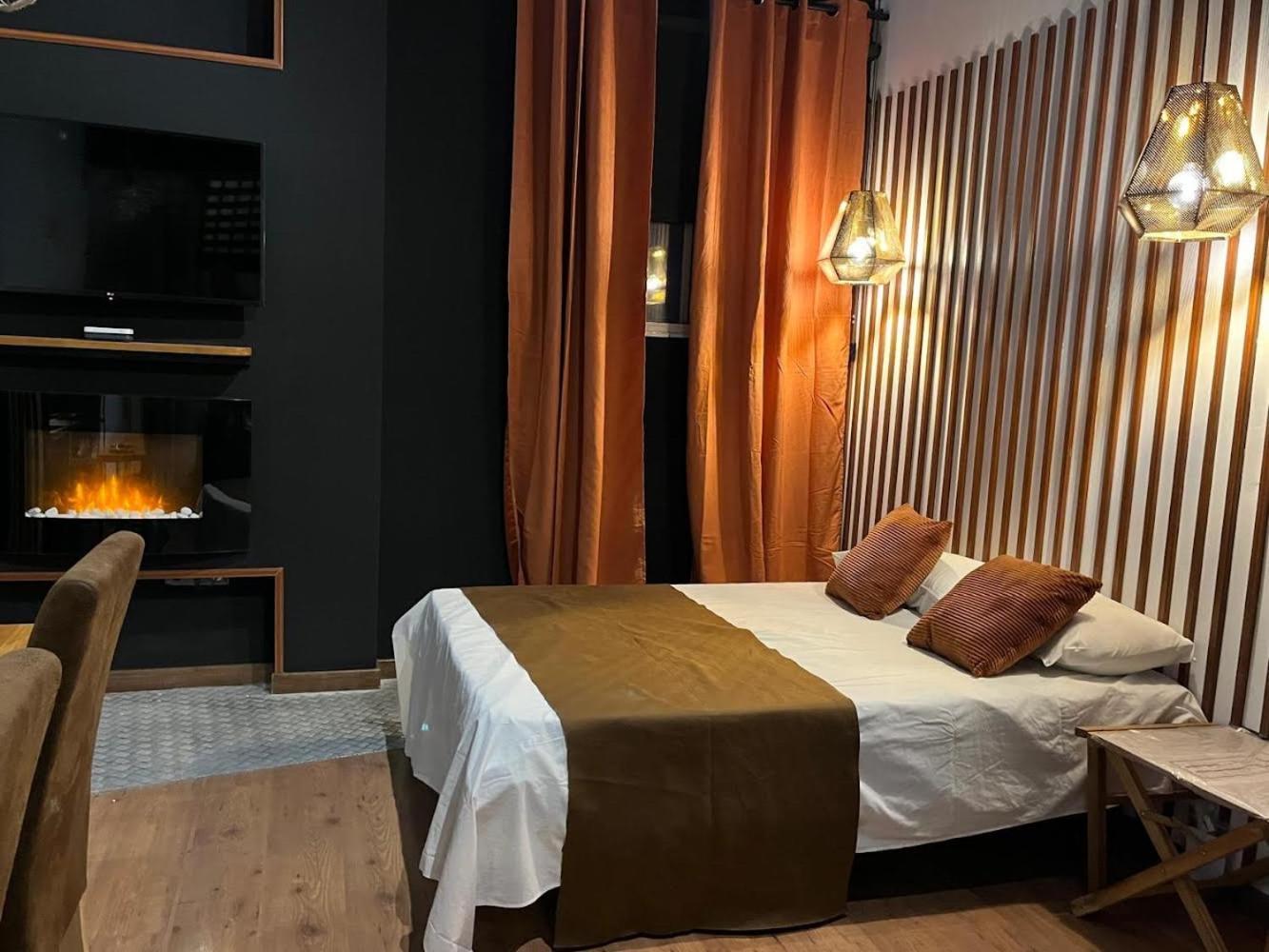 Ferienwohnung Chic4 Luxury Gran Via Madrid Exterior foto